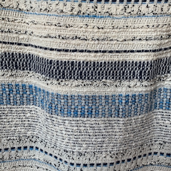 Sleeveless Dress. Fully lined. Very nicely tailored. Sm walking slit in back. - Picture 4 of 7